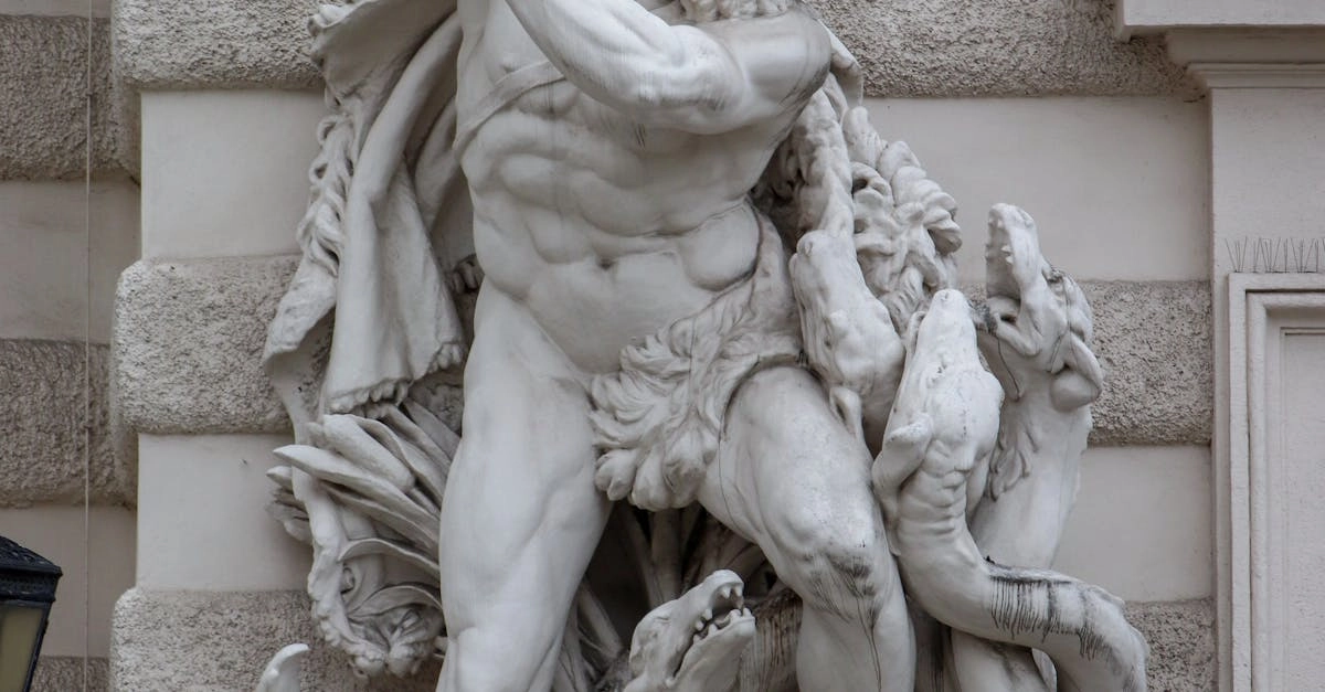 Мифологический хаос битвы Zeus vs Hades в творческом беспорядке